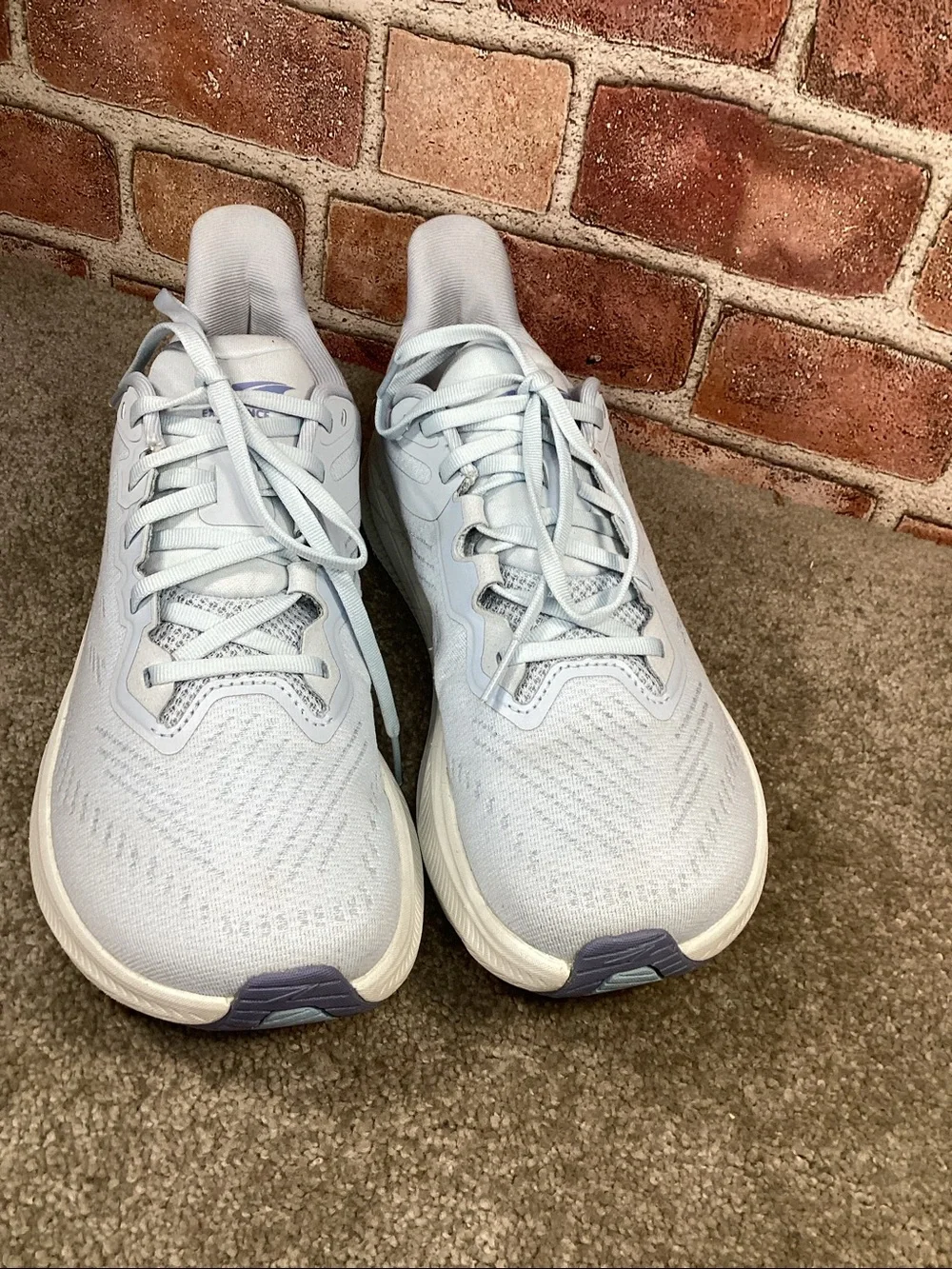 Altra Experience Flow 2 women’s running shoes sneakers size 8.5